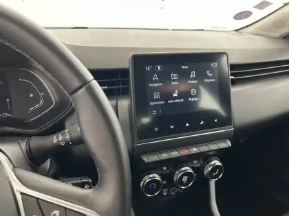 Photo 20 Renault Clio  E-Tech 140 - 21N