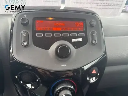 Photo 12 Peugeot 108  VTi 72ch S&S BVM5