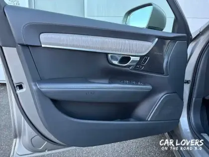 Photo 22 Volvo V90  B4 (Diesel) 197 ch Geartronic 8