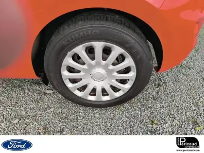 Photo 32 Ford Fiesta Gén. V Ph1 Cool & Connect 3