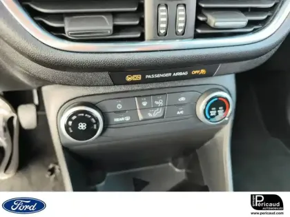 Photo 29 Ford Fiesta Gén. V Ph1 Cool & Connect 3