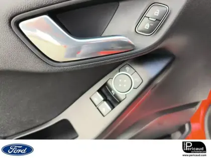 Photo 31 Ford Fiesta Gén. V Ph1 Cool & Connect 3