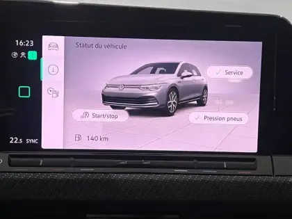 Photo 126 Volkswagen Golf  1.5 eTSI OPF 150 DSG7