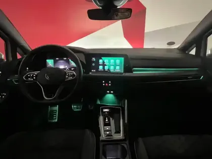 Photo 133 Volkswagen Golf  1.5 eTSI OPF 150 DSG7