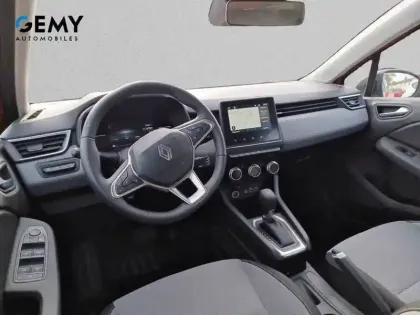 Photo 7 Renault Clio  E-Tech full hybrid 145 ch GSR2