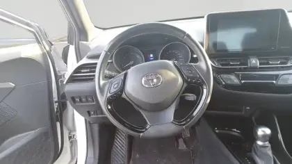 Photo 34 Toyota C-HR  Hybride 122h