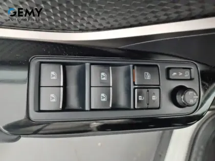 Photo 57 Toyota C-HR  Hybride 122h