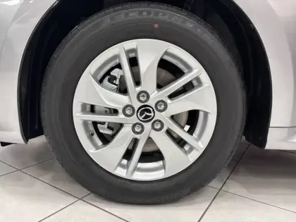 Photo 13 Mazda Mazda2  Hybrid 1.5L CVT 116 ch