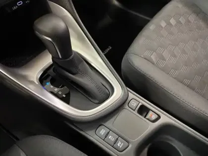 Photo 21 Mazda Mazda2  Hybrid 1.5L CVT 116 ch