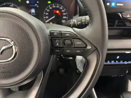 Photo 16 Mazda Mazda2  Hybrid 1.5L CVT 116 ch