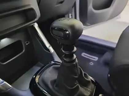 Photo 13 Citroën C3 Aircross  PureTech 110 S&S BVM6