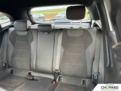 Photo 18 Mercedes GLA  200 d 8G-DCT