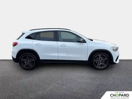 Photo 8 Mercedes GLA  200 d 8G-DCT