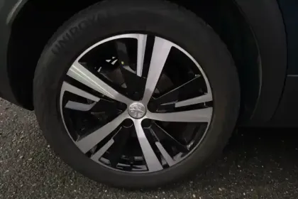 Photo 74 Peugeot 3008  Hybrid 225 e-EAT8