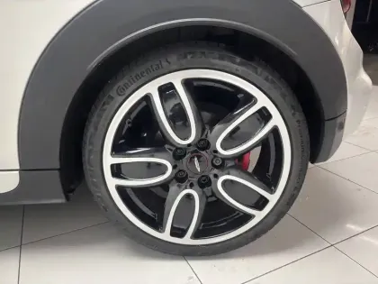 Photo 10 Mini Mini Cabriolet 231 ch John Cooper Works BVA6