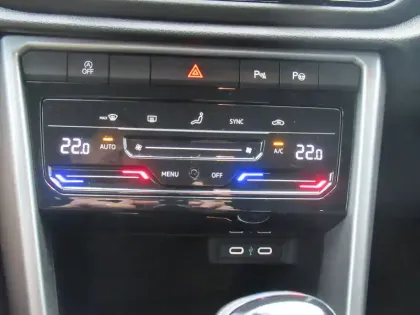 Photo 18 Volkswagen T-roc  1.5 TSI EVO 150 Start/Stop BVM6