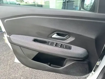 Photo 33 Dacia Sandero  ECO-G 100