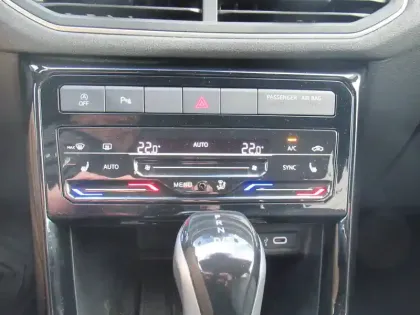 Photo 65 Volkswagen T-cross  1.0 TSI 116 Start/Stop DSG7