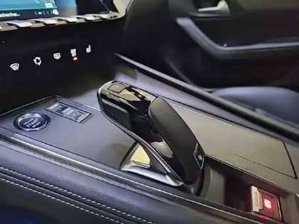 Photo 13 Peugeot 508  Hybrid 225 e-EAT8