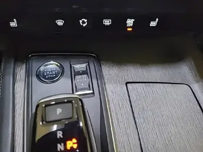 Photo 24 Peugeot 508  Hybrid 225 e-EAT8