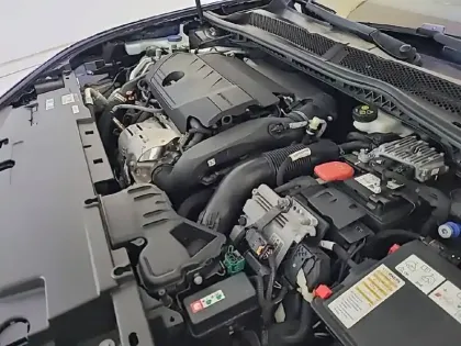 Photo 14 Peugeot 508  Hybrid 225 e-EAT8