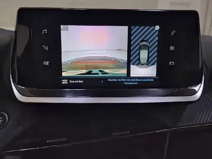 Photo 19 Peugeot 208  Electrique 50 kWh 136ch