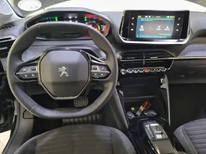 Photo 7 Peugeot 208  Electrique 50 kWh 136ch