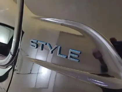 Photo 33 Peugeot 208  Electrique 50 kWh 136ch