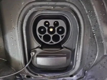 Photo 32 Peugeot 208  Electrique 50 kWh 136ch