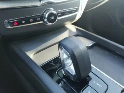 Photo 20 Volvo Xc60  B4 197 ch Geartronic 8