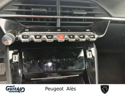 Photo 15 Peugeot 2008  Hybrid 136 e-DCS6