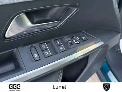 Photo 68 Peugeot 5008  Hybrid 145 e-DCS6