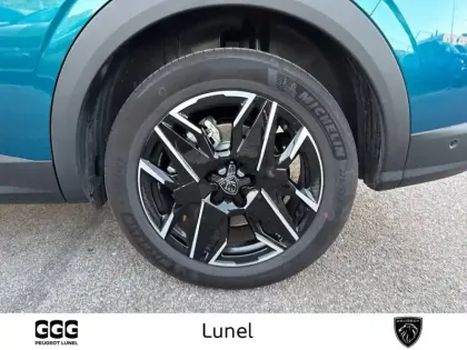 Photo 37 Peugeot 5008  Hybrid 145 e-DCS6