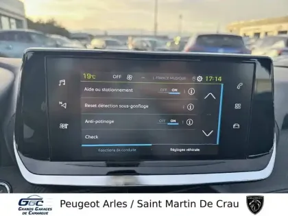 Photo 15 Peugeot 2008  Electrique 136 ch