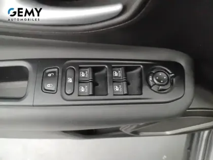 Photo 11 Jeep Renegade  1.3 GSE T4 150 ch BVR6