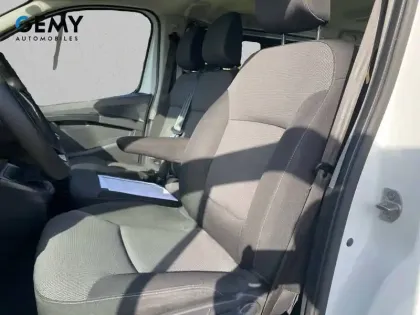 Photo 8 Renault Trafic  L1 dCi 150 Energy S&S