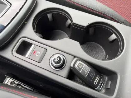 Photo 36 Audi A3  Sportback TFSI e Hybride rechargeable 272 S tronic 6