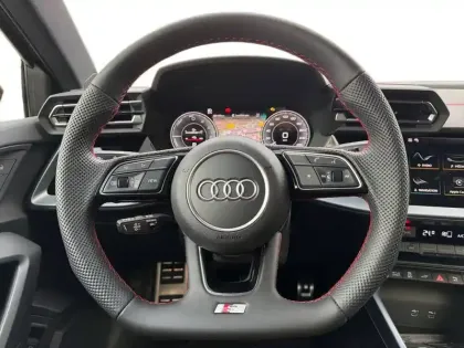 Photo 15 Audi A3  Sportback TFSI e Hybride rechargeable 272 S tronic 6