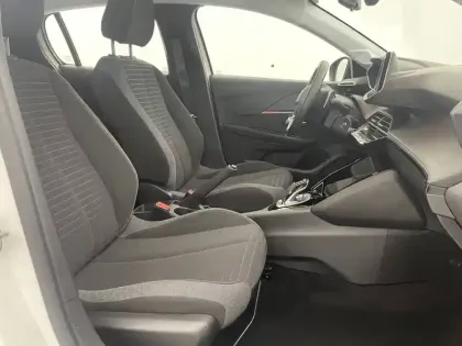 Photo 61 Peugeot 208  PureTech 100 S&S EAT8