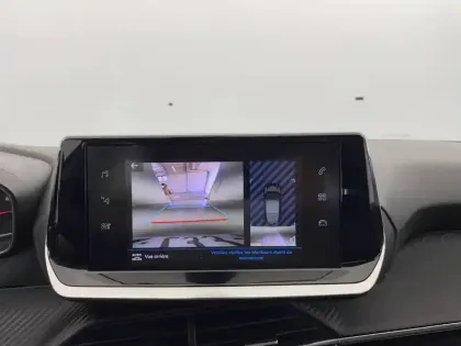 Photo 24 Peugeot 208  PureTech 100 S&S EAT8