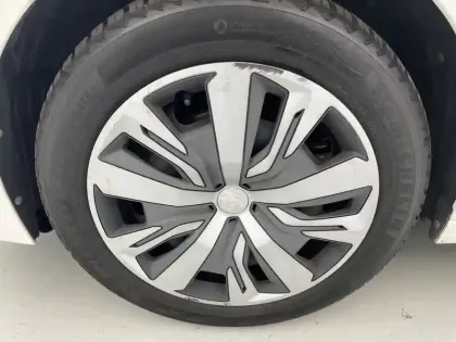 Photo 18 Peugeot 208  PureTech 100 S&S EAT8