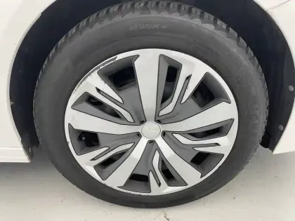 Photo 17 Peugeot 208  PureTech 100 S&S EAT8