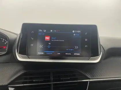 Photo 51 Peugeot 208  PureTech 100 S&S EAT8