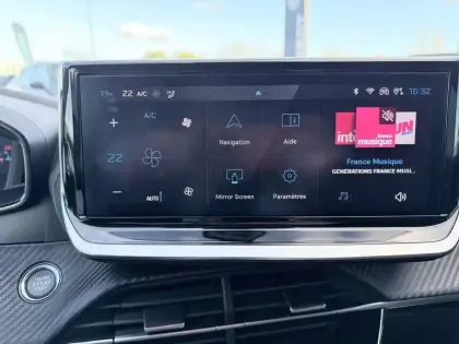 Photo 44 Peugeot 208  PureTech 100 S&S BVM6