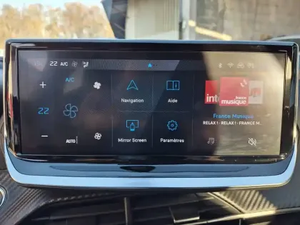 Photo 24 Peugeot 208  PureTech 100 S&S BVM6