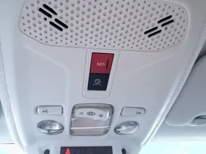 Photo 54 Peugeot 208  PureTech 100 S&S BVM6