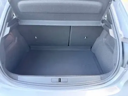 Photo 32 Peugeot 208  PureTech 100 S&S BVM6