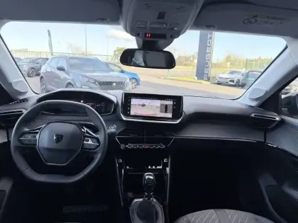 Photo 34 Peugeot 208  PureTech 100 S&S BVM6