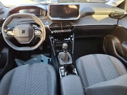 Photo 14 Peugeot 208  PureTech 100 S&S BVM6