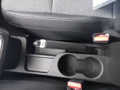 Photo 27 Renault Captur  TCe 90 - 21